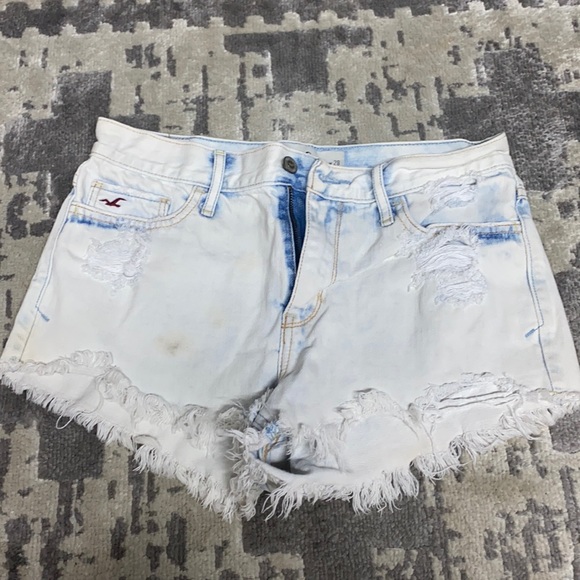 Hollister Pants - Hollister High Waisted Shorts